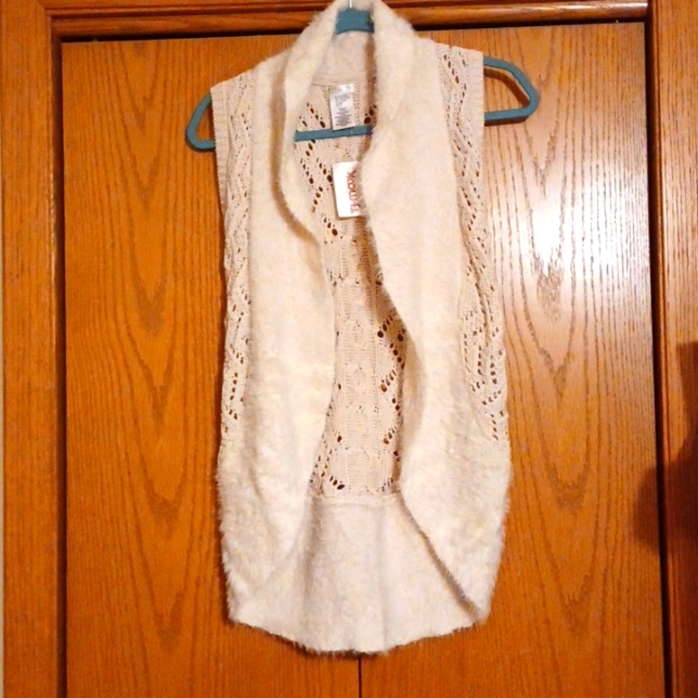 NWT Max Studio Kids Open Weave Girl's Vest